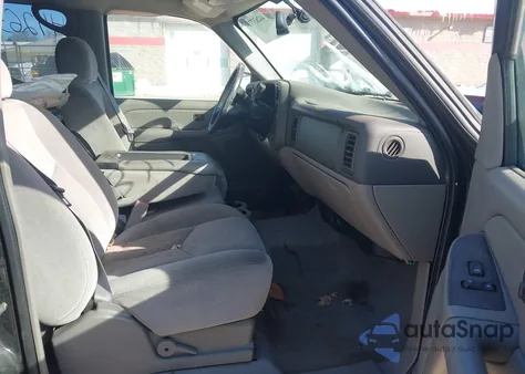 2005 GMC Yukon Sle z USA, uszkodzony, nr VIN 1GKEK13T95R226508